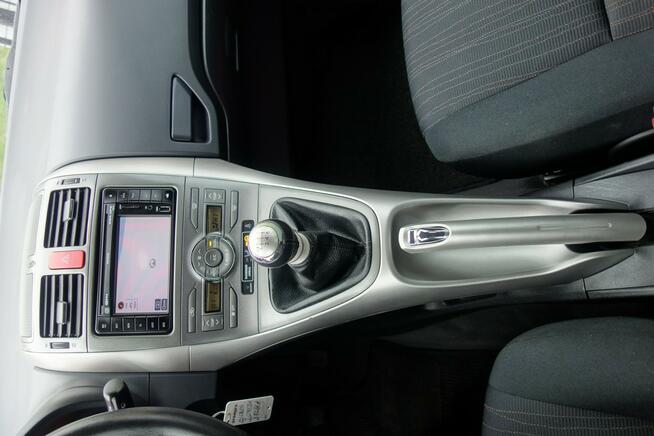 Toyota Auris 1.4 D-4D 90KM Klimatronic Nawigacja Gwarancja Zamiana Słupsk - zdjęcie 12