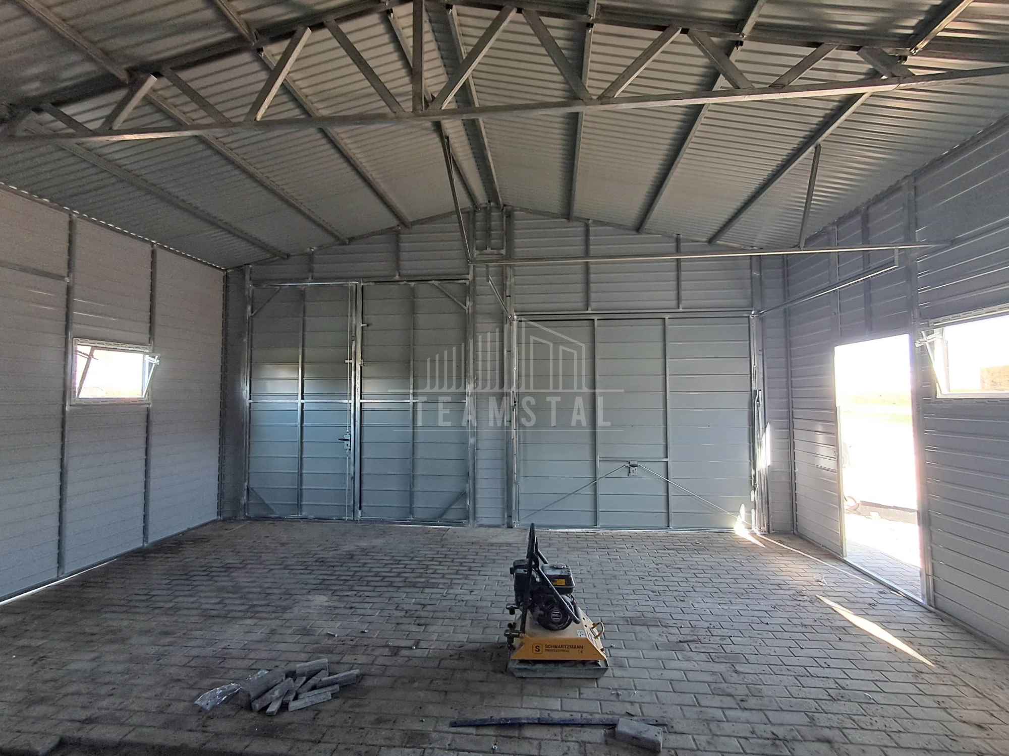 Hala 7,5x6m - biały - brama uchylna brama 4x okno drzwi rynny TS1098 Gniezno - zdjęcie 2