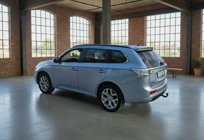 Mitsubishi Outlander Bezwypadkowy Full Opcja 4x4 LED Hak Kamera Kraków - zdjęcie 6