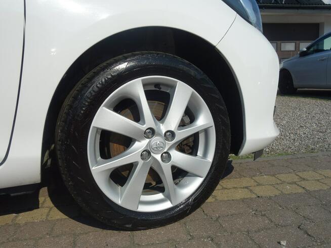 Toyota Yaris Nowa Bateria Stan Bdb Słupsk - zdjęcie 4