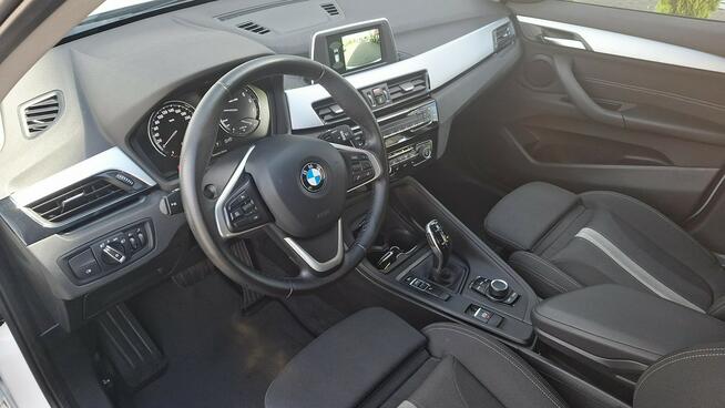 BMW X1 sDrive18i Advantage Swarzędz - zdjęcie 9