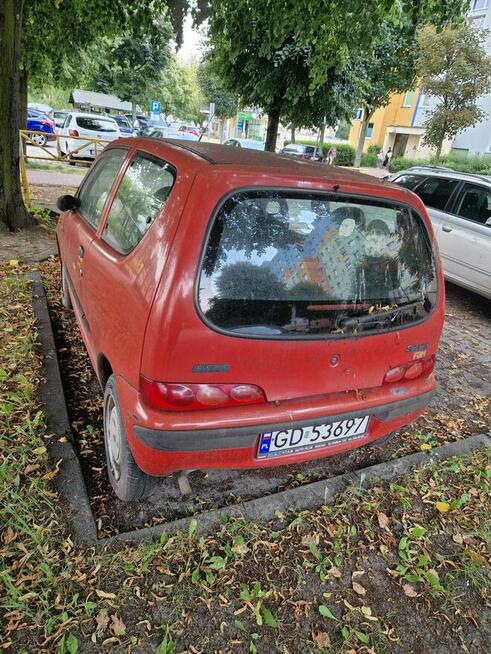 Syndyk sprzeda udział 1/2 w Fiat Seicento 2002 r. Gdańsk - zdjęcie 2