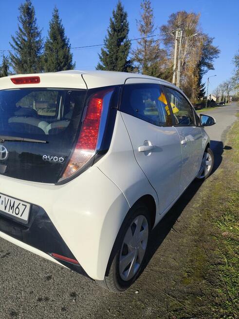 Toyota Aygo benzyna -gaz 2015 Kozienice - zdjęcie 8