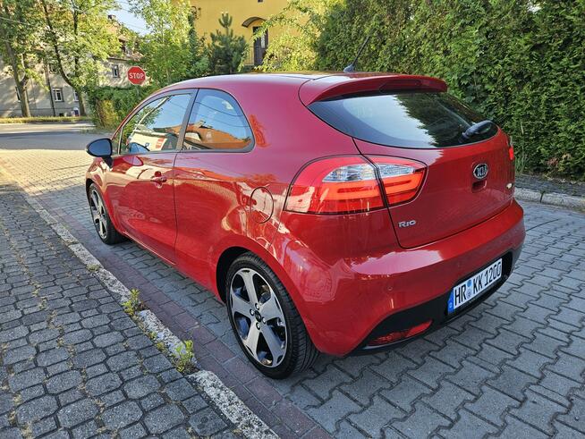 Kia Rio 1 właściciel / Klima / Tempomat / Czujniki parkowania Ruda Śląska - zdjęcie 6