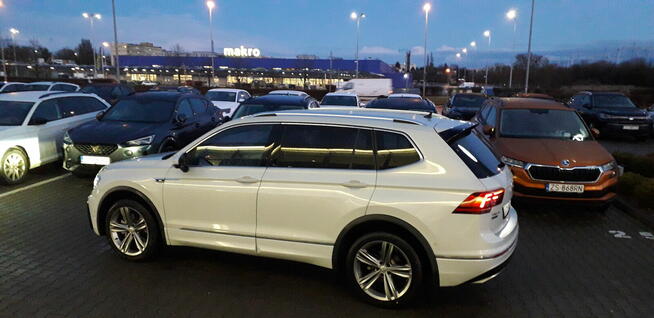 VOLKSWAGEN TIGUAN 2.0 TDI 4MOT HIGHLINE DSG 2019 ROK Szczecin - zdjęcie 6