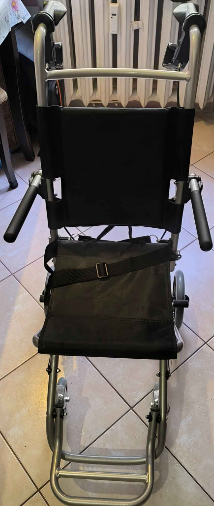 Sprzedam dziecinny wozek inwalidzki Legnica - zdjęcie 2