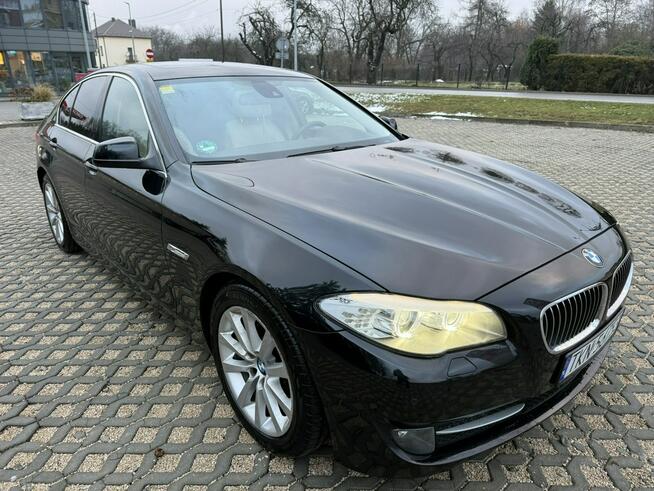 530D Komforty Dociągi Radar Rolety Kamera CarPlay Bogata Wersja Końskie - zdjęcie 2