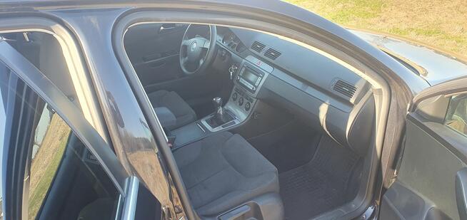 PassatB6 1.9 Stare Miasto - zdjęcie 2