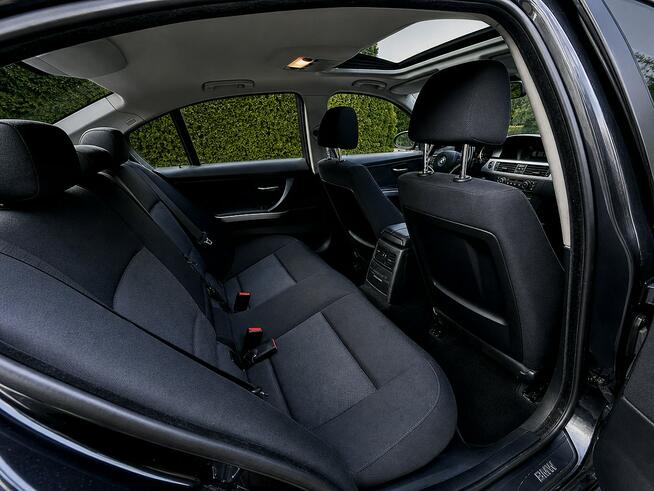 BMW 320i e90 150KM Sedan Czarny Mat 2xPDC IDrive Opłacona #Zamiana# Wrocław - zdjęcie 8