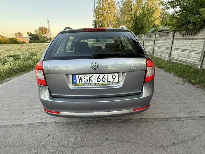 Skoda Octavia II Lift 1.6TDi 2012r Xenon Climatronic Alu Hak Nawigacja Sokołów Podlaski - zdjęcie 10