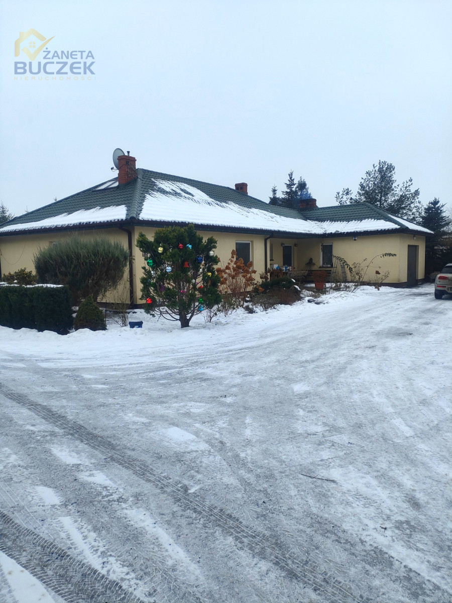 Sprzedam parterowy dom o pow. 129,1 m2 w Helence Helenka - zdjęcie 1