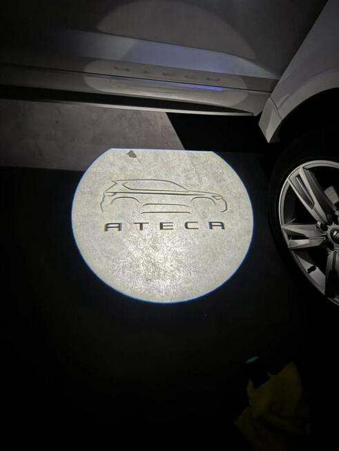 Seat Ateca *1.5 150KM*EL.KLAPA*kamera 360*FR*LED*ambiente Sierakowice - zdjęcie 12
