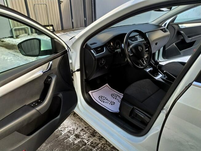 Škoda Octavia 1.4 TSI   Bi-Xenon PDC Radar Hak  Webasto Zarejstrowany Strzała - zdjęcie 12