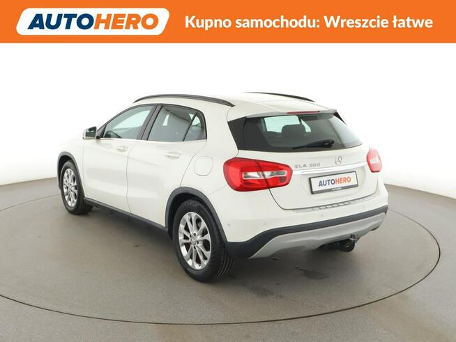 Mercedes GLA 200 klima navi grzane fotele czujniki parkowania hak Warszawa - zdjęcie 4