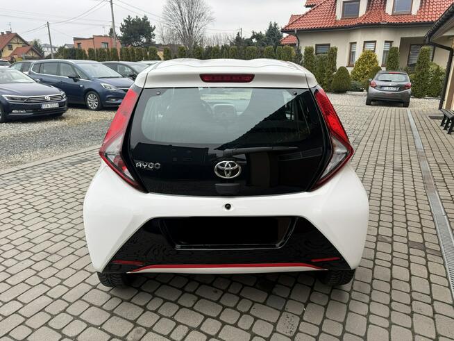 Toyota Aygo 1,0 72KM  Klimatyzacja Orzech - zdjęcie 9