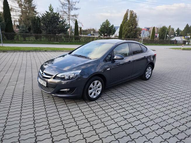 Opel Astra J sedan lift 1.6cdti 110KM 2015r. Bez ad blue Zamość - zdjęcie 1