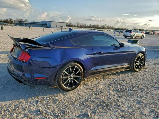 Ford Mustang / 2.3 317KM / Niski przebieg / Tarnów - zdjęcie 4