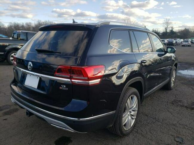 Volkswagen inny Atlas, 2020, 3.6L, 4x4, porysowany lakier Warszawa - zdjęcie 4