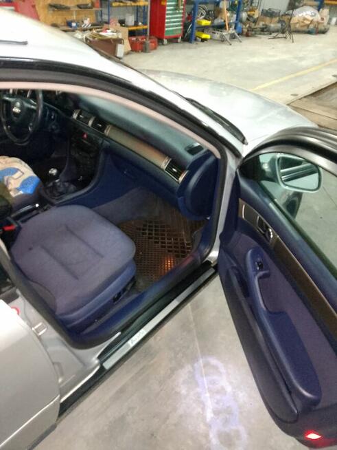 Sprzedam audi A6 C6 2.4 V6 Ostrowite - zdjęcie 2