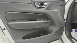 Volvo XC 60 Momentum Pro aut ! Z Polskiego Salonu ! Faktura VAT ! Warszawa - zdjęcie 10