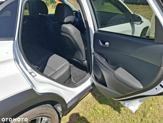 Hyundai Kona hybryda Wągrowiec - zdjęcie 12