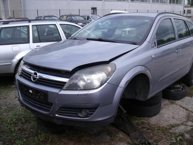 Opel Astra H kombi 1.9 CDTI 120 KM 2005 r. na części Opole - zdjęcie 2