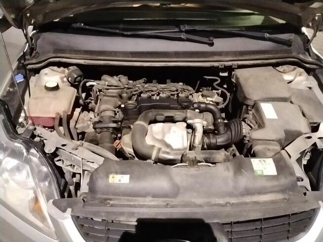 Ford Focus mk2 polift 2010 kombi 1,6 TDCI Poświętne - zdjęcie 12