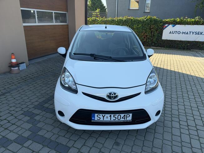 Toyota Aygo 1,0 68KM  Klimatyzacja  Bluetooth Orzech - zdjęcie 2
