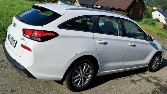Hyundai i30 1.5 Benzyna 110 KM Cisiec - zdjęcie 10