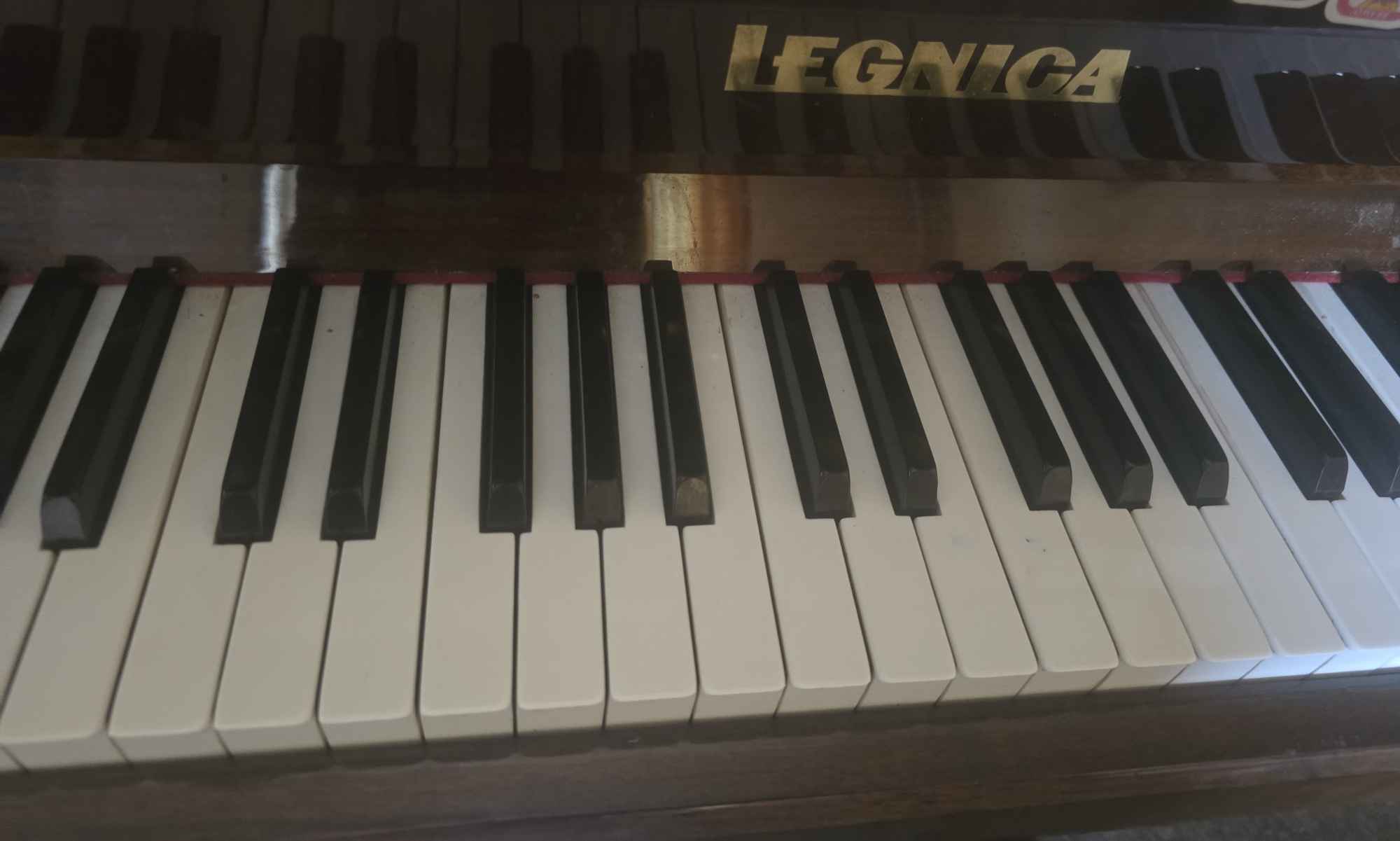 sprzedam pianino marki LEGNICA Ochota - zdjęcie 2