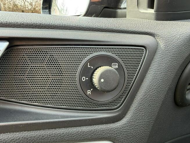Škoda Octavia Klimatyzacja, Ele szyby 4x, Ele lusterka, Podłokietnik Cieszyn - zdjęcie 12