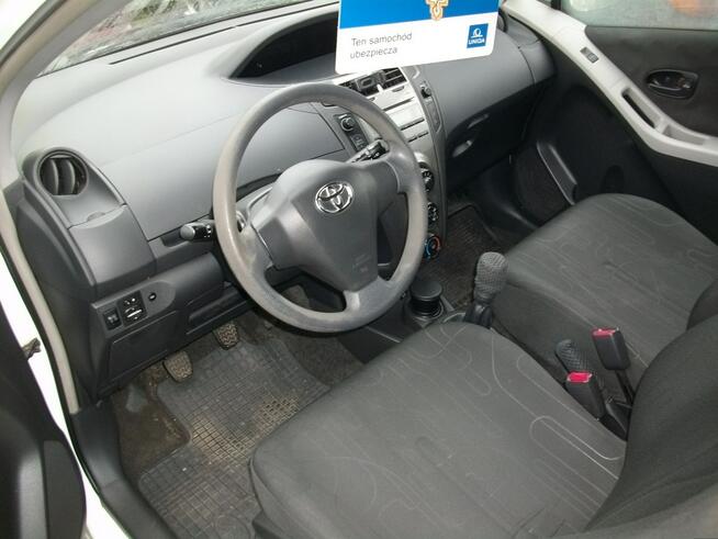 Toyota Yaris 1.0 benzyna/51 KW Katowice - zdjęcie 5