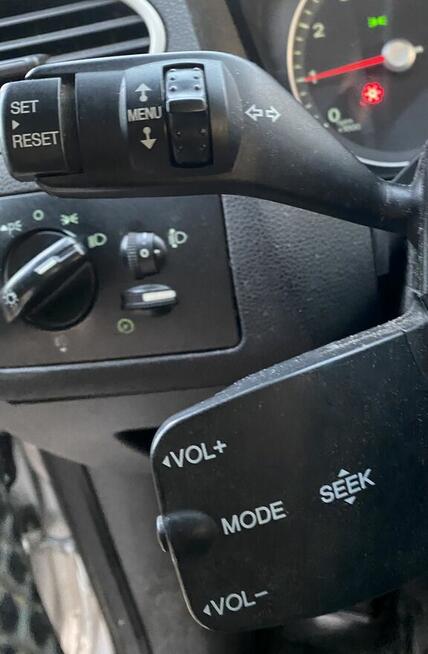 BEZWYPADKOWY Oryginał Lakier prosta benzyna 1.6 - 11 lat wła Legionowo - zdjęcie 9