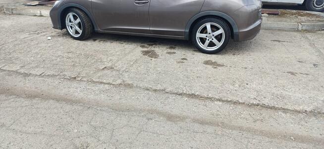 Honda Civic IX • 2013 • 1.8 i‑VTEC 140 KM • Comfort Jelenia Góra - zdjęcie 4