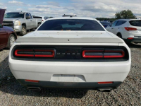 Dodge Challenger , Mustang odpala karoseria do konserwacji