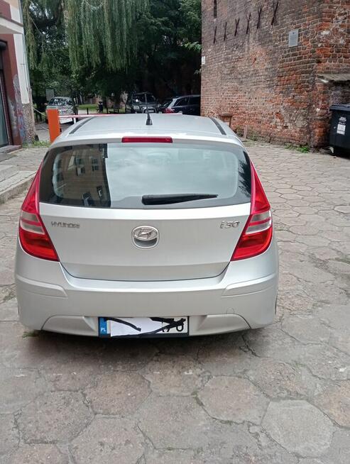 Sprzedam Hyundai I30 1.4 benzyna 2010 rok Śródmieście - zdjęcie 4