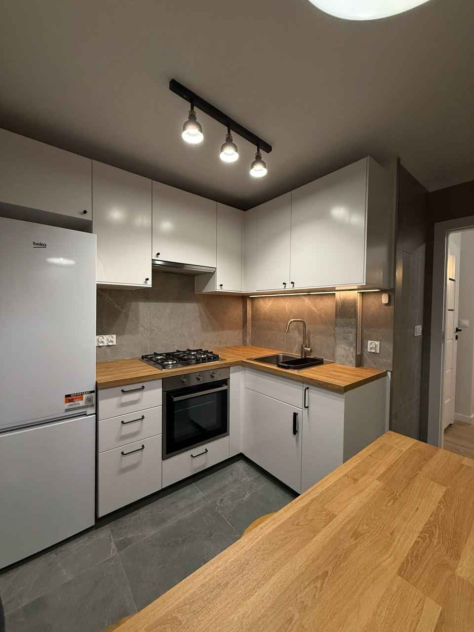 2pok, 49met, Okolice Kolejowej PO REMONCIE/BALKON (Wrocław) Stare Miasto - zdjęcie 5