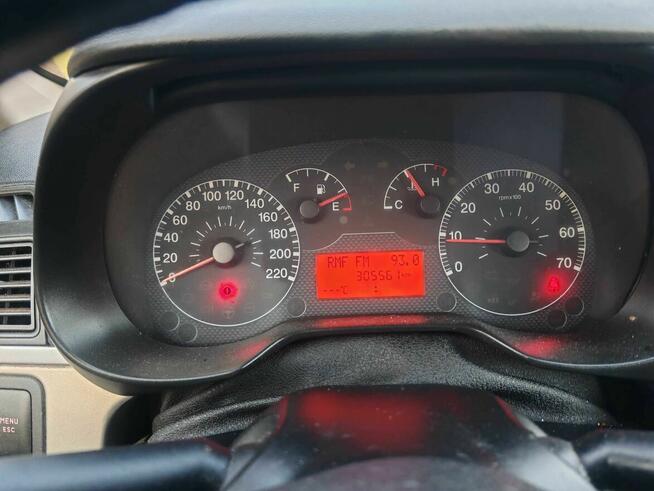 Fiat Grande Punto 1.4 75 KM 2006, sprawny, do poprawek Łaziska Górne - zdjęcie 8