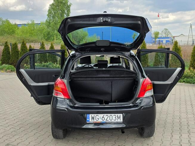Toyota Yaris Bezwypadkowy serwisowany Łaskarzew - zdjęcie 10