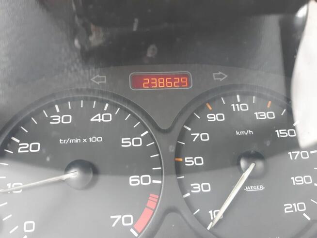 Sprzedam Peugeot 206 1.4 hatchback benzyna 2001 Kraków Krzeszowice - zdjęcie 7