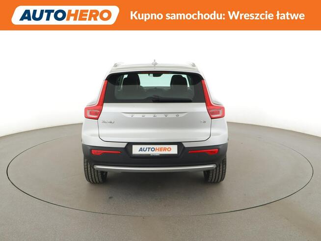 Volvo XC 40 FV23% navi kamera półskóra grzane fotele LED tempomat Warszawa - zdjęcie 6