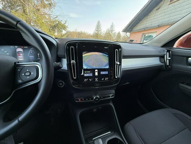 Volvo XC 40 211KM T4 Recharge Plug-IN Momentum Kamera KeyLess Zadbany Ocice - zdjęcie 11