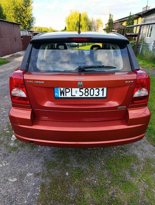 Na sprzedaż zadbany Dodge Caliber w korzystnej cenie! Sikórz - zdjęcie 3