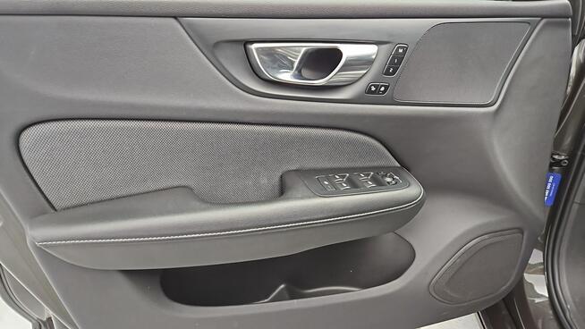 Volvo V60 B4 D Plus Dark aut ! Z Polskiego Salonu ! Faktura VAT ! Warszawa - zdjęcie 10