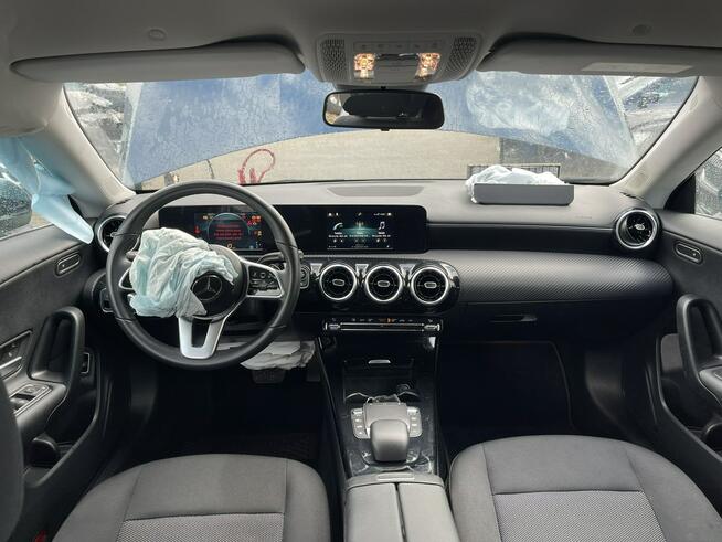 Mercedes CLA 180 ShootingBrake Automat Podgrzewanie Kamera Klimatronik Gliwice - zdjęcie 9
