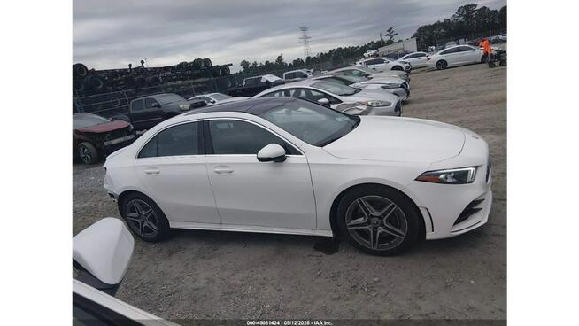 Mercedes A 220 4Matic / pakiet AMG / niski przebieg Wrocław - zdjęcie 4