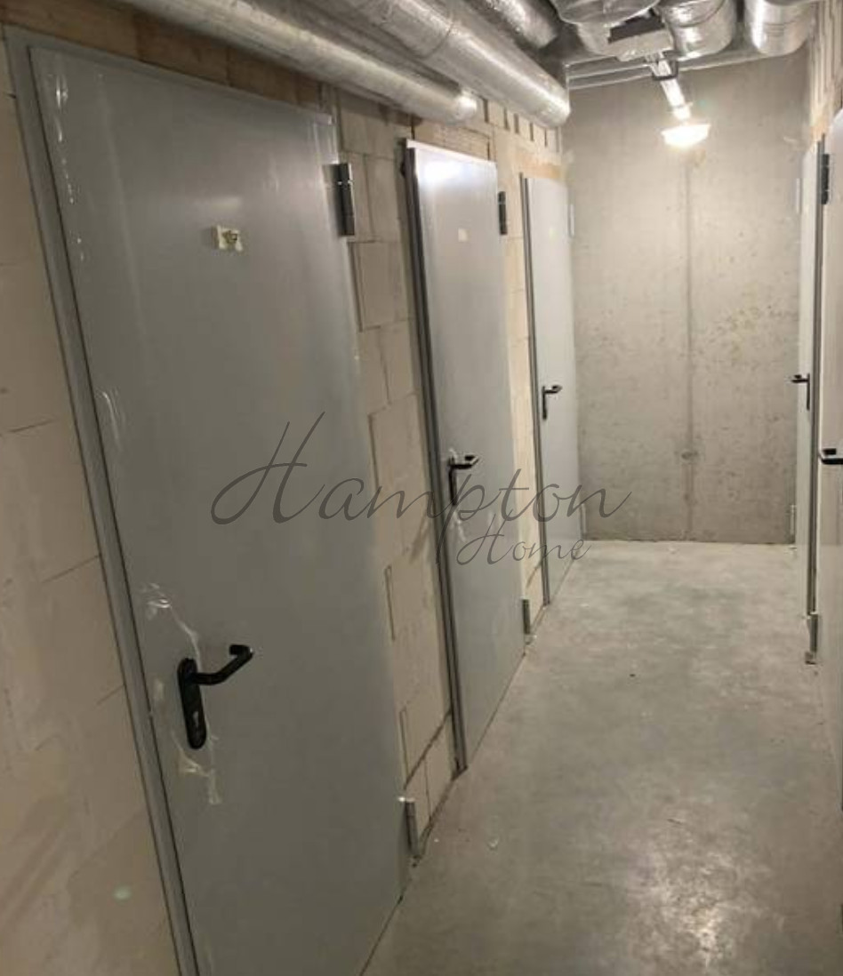 Komórka lokatorka w części apartamentowej Mokotów - zdjęcie 1