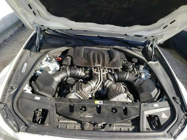 BMW M5 2013, 4.4L, od ubezpieczalni Warszawa - zdjęcie 9