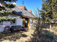 Działka z domem na sprzedaż