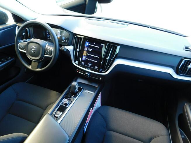 Volvo V60 z Gwarancją Bezwypadkowy Model 2022r Żyrardów - zdjęcie 10